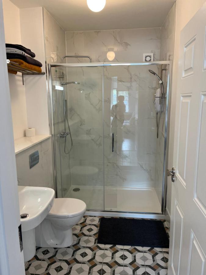 2 Bedroom Apartment Central Town Location Enniscorthy Buitenkant foto